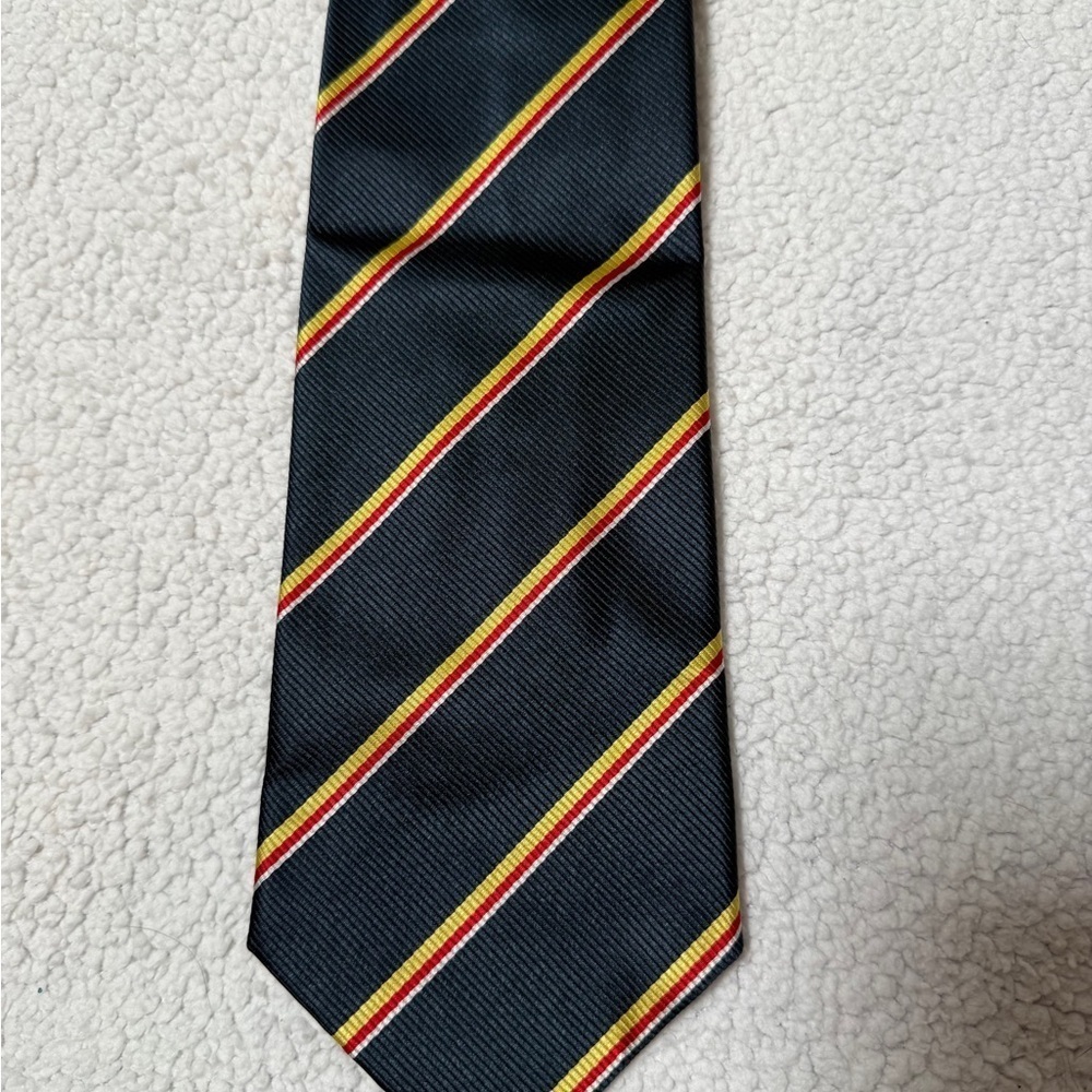 💰Andrew’s Ties Navy Blue Yellow Red Stripe Rep made in Italy Silk neck tie - Picture 4 of 8